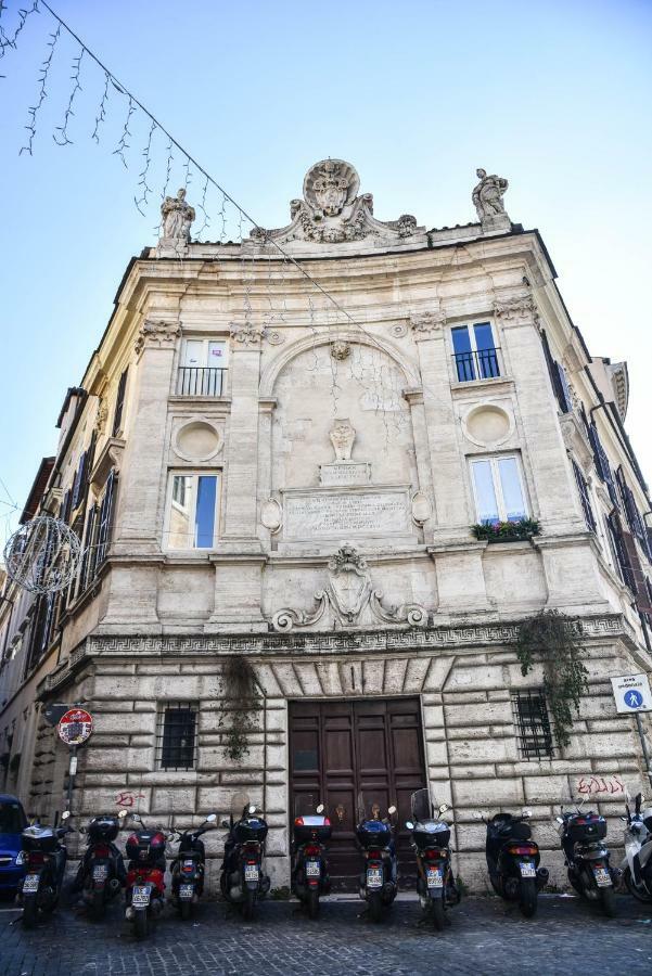 Stylish Apartment In Central Rome "Centro Storico" エクステリア 写真